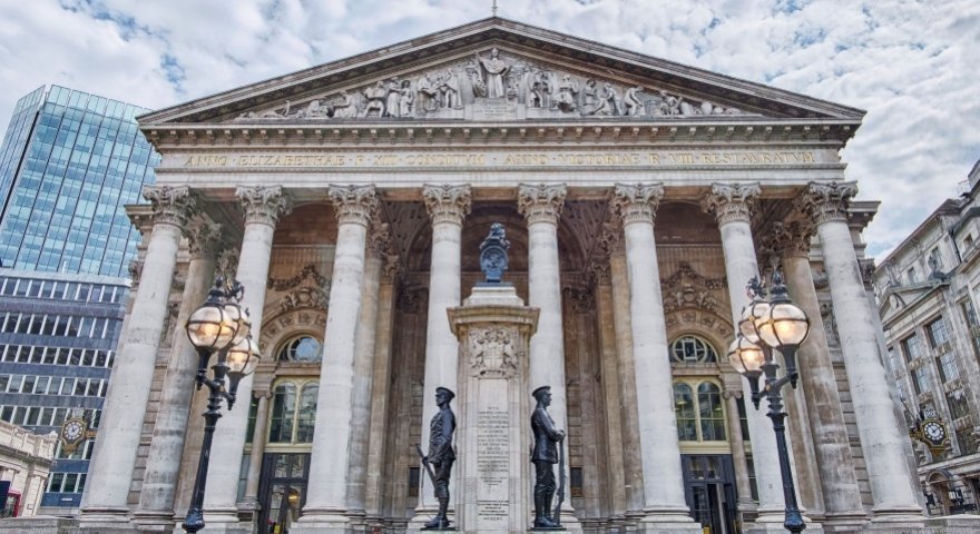 Bank of England increases base rate